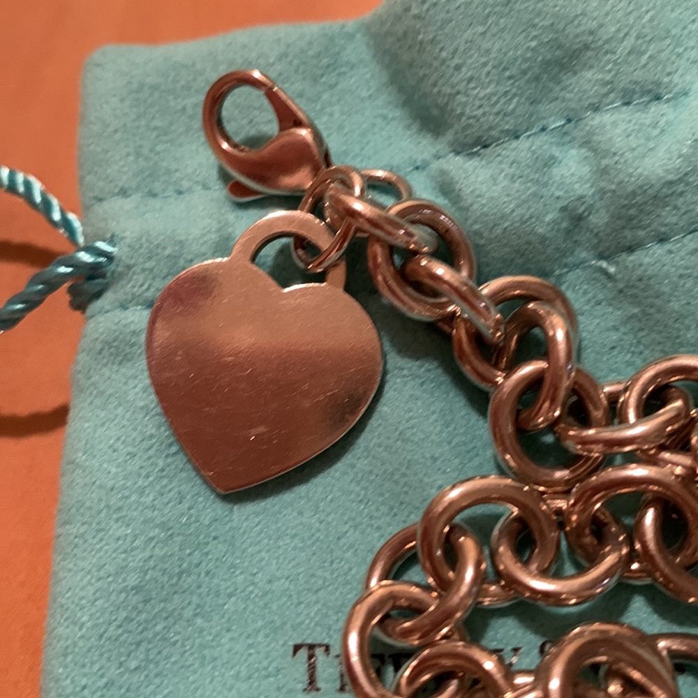 TIFFANY AND CO HEART BRACELET - Picture 3 of 9